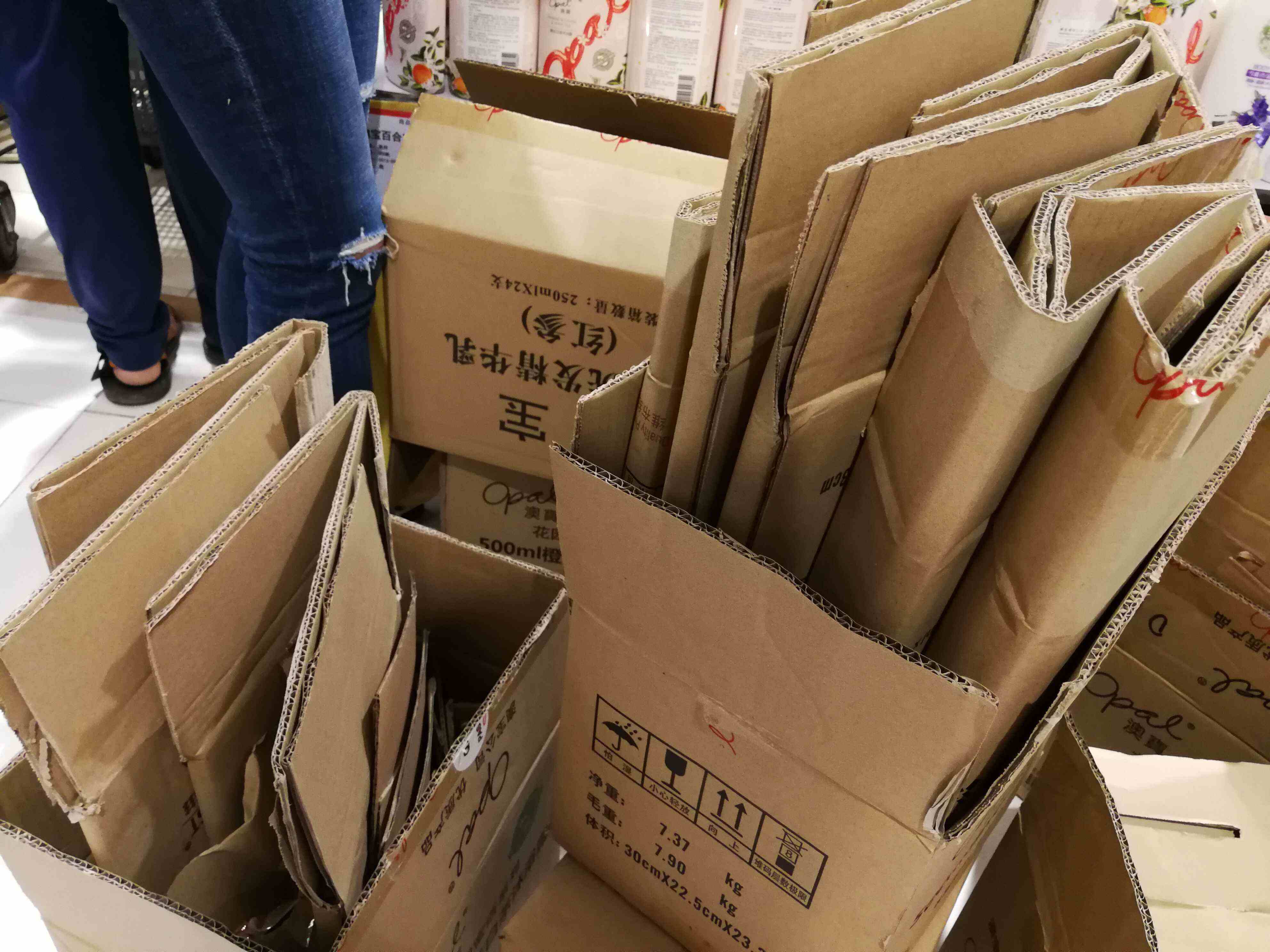 泰鸿万立今日上市：四大亮点三大优势规模化优势逐步彰显